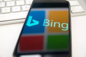 Google stopft mehr KI in die Suche, während Apple und Samsung in Bing herumschnüffeln