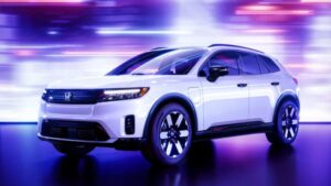 Honda membangun kendaraan listrik 'ukuran menengah hingga besar' baru untuk AS pada tahun 2025 sebagai bagian dari perlawanannya