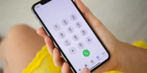 كيفية عرض سجل المكالمات القديم على iPhone