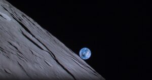 A japán vállalat célja, hogy kedden elsőként leszálljon a Holdra