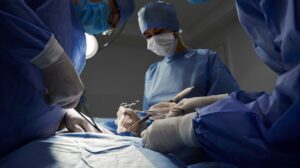 June Medical akan memasok 1,600 rumah sakit AS dengan perangkat retraktor