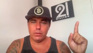 “Família Bitcoin” vira trader 和 YouTube 上的加密视频