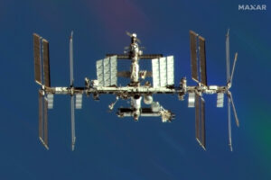 Maxar busca clientes militares para imágenes satelitales de objetos en el espacio
