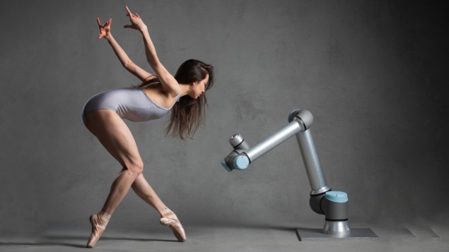 Merritt Moore: fizik in baletni plesalec z roboti in plesom meša znanost in umetnost