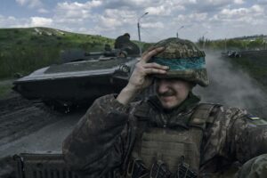 NAVO: Oekraïense bondgenoten stuurden 1,550 gevechtsvoertuigen, 'enorme' munitie