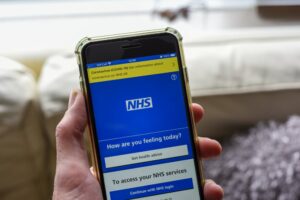 NHS Covid-19-appen kommer att stängas den 27 april