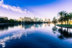 Parques de Orlando: Donde la aventura se encuentra con atracciones acuáticas y emociones