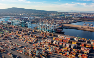 Port of Los Angeles Forsendelsesmængder falder for ottende måned i træk