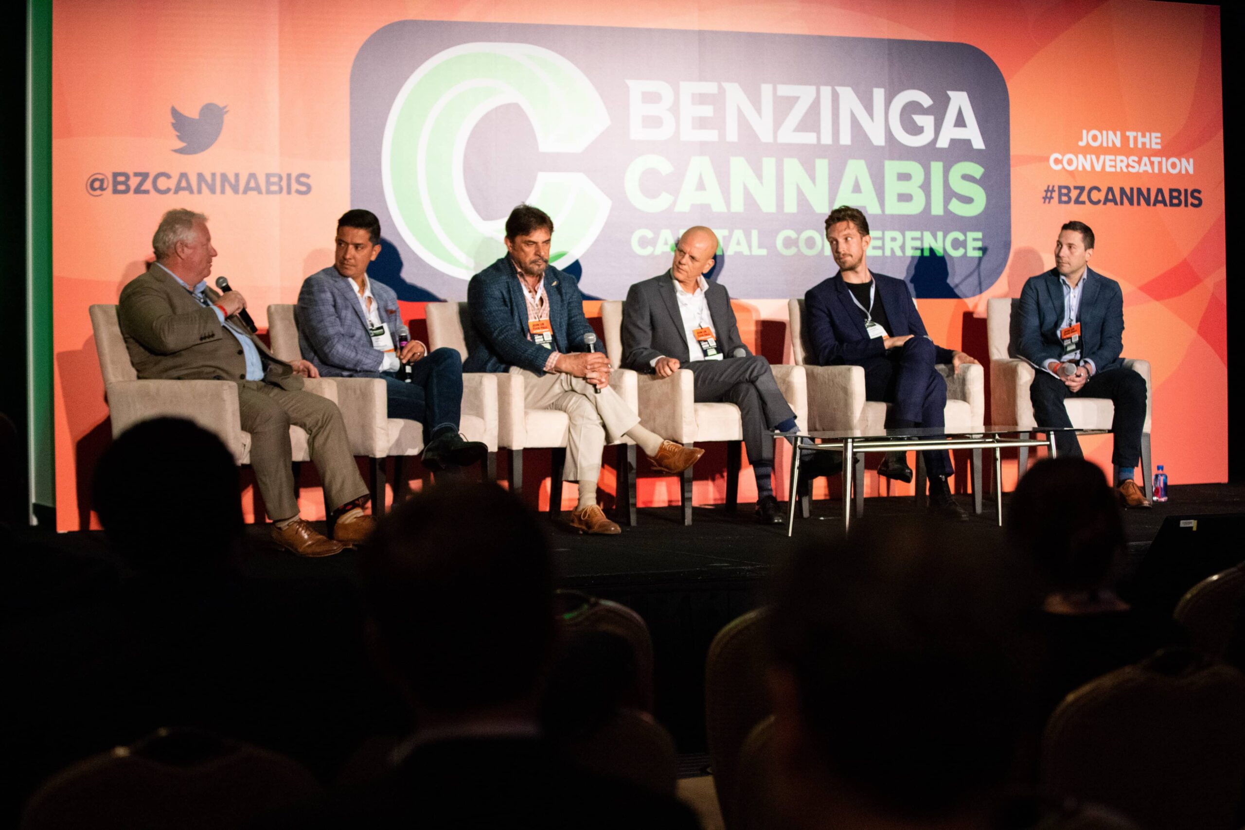 强大的联盟：11 月 12 日至 XNUMX 日在迈阿密举行的 Benzinga Cannabis Capital 会议上，推特、优步、政客、投资者和大麻公司齐聚一堂