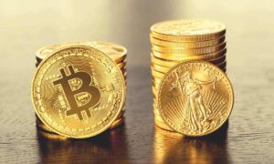 Robert Kiyosaki, Bitcoin 지원을 두 배로 줄이고 금이 $ 1000로 떨어질 수 있다고 경고