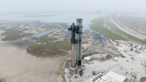 SpaceX приближается к первому запуску Starship Super Heavy