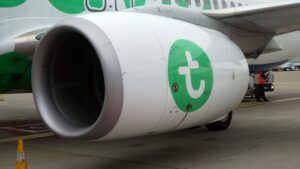 Transavia tühistab mais ja juunis rohkem lende ja 2000 reisijat kaebasid selle tühistamise eest kohtusse