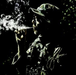 Veteraner satser deres liv på medicinsk cannabis, så hvorfor er militæret ikke enige?