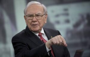 Warren Buffett sier at folk investerer i Bitcoin fordi de ønsker å bli rike på kort tid
