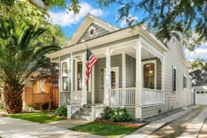 10 خانه به سبک کارولینای شمالی: از خانه های ییلاقی ساحلی تا مدرن میانه قرن