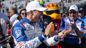 Rekord Alexa Palou zapewnił zespołowi Ganassi trzecie z rzędu pole position w Indy 500 - Autoblog