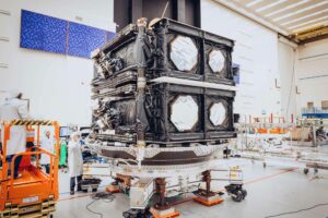 Boeing bereitet die Auslieferung von Meilenstein-O3b-mPower-Satelliten für den Start vor
