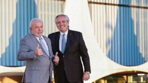 Den brasilianske præsident Lula vil fungere som BRICS-forbindelse for at hjælpe Argentina, diskuterer kreditgrænse i brasilianske reals