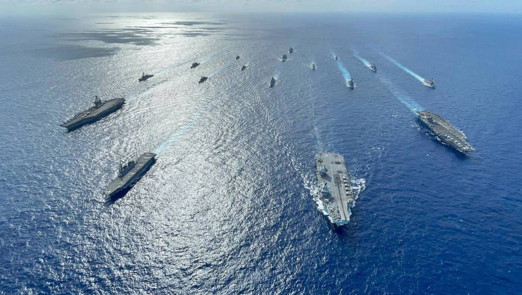 Storbritannien sender et hangarskib til Indo-Stillehavet i 2025