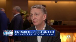 Brookfield CEO zur Wirtschaft: Das Wachstum verlangsamt sich weltweit, aber wir konzentrieren uns auf langfristige Geschäfte