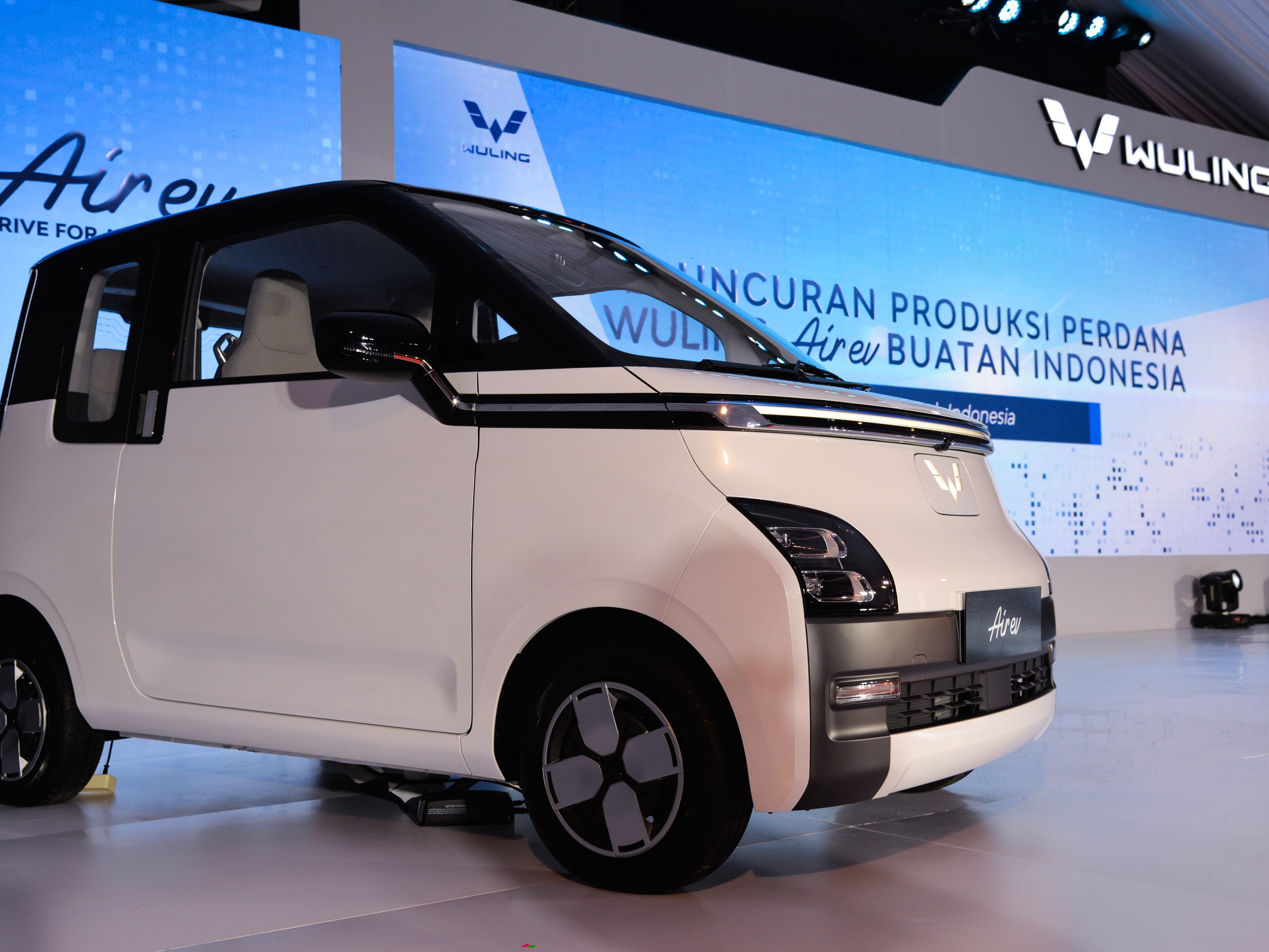 A Wuling Air EV car is pictured during the roll-out ceremony at Wuling's production factory in Bekasi, West Java province, Indonesia, Aug. 8, 2022. SAIC-GM-Wuling SGMW, a major Chinese automobile manufacturer, through its local unit SGMW Motor Indonesia Wuling, on Monday launched here its production of the electric vehicle in Indonesia, named Wuling Air EV.