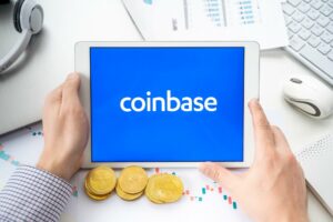 Τελικά το Coinbase «δεν» φεύγει από τις ΗΠΑ
