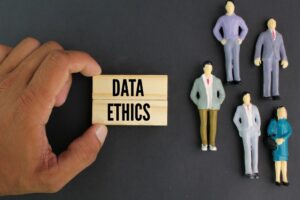 Etyka danych: ochrona prywatności i zapewnienie odpowiedzialnych praktyk dotyczących danych