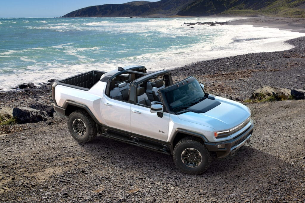 2022 GMC悍马EV开放式屋顶海滩