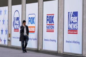 Fox afviser rapport, at Sean Hannity vil tage primetime-pladsen efter Tucker Carlsons exit - BitcoinEthereumNews.com