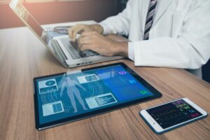 Generel oversigt over regulatoriske krav til software som medicinsk udstyr