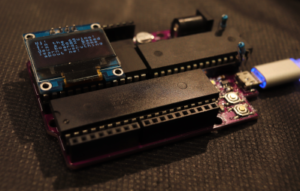 Hackaday Prize 2023: 65uino 6502 Learning in a Familiar Package
