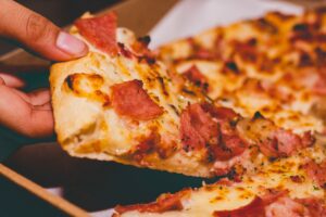 How to Plan a Pizza Hut Fundraiser for Your Cause - GroupRaise