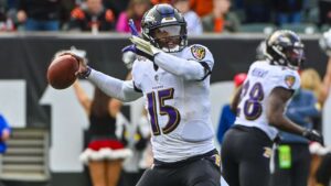 Ο Τζος Τζόνσον συμφωνεί να συμφωνήσει για να επιστρέψει στο Ravens
