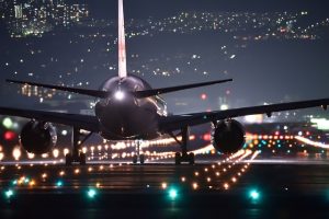 Landingslys: Hjelper piloter med nattlandinger