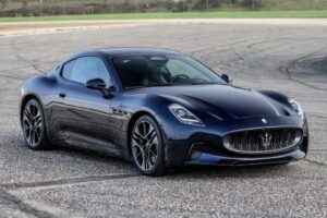 Maserati laat volgend jaar V-8-motoren vallen - The Detroit Bureau