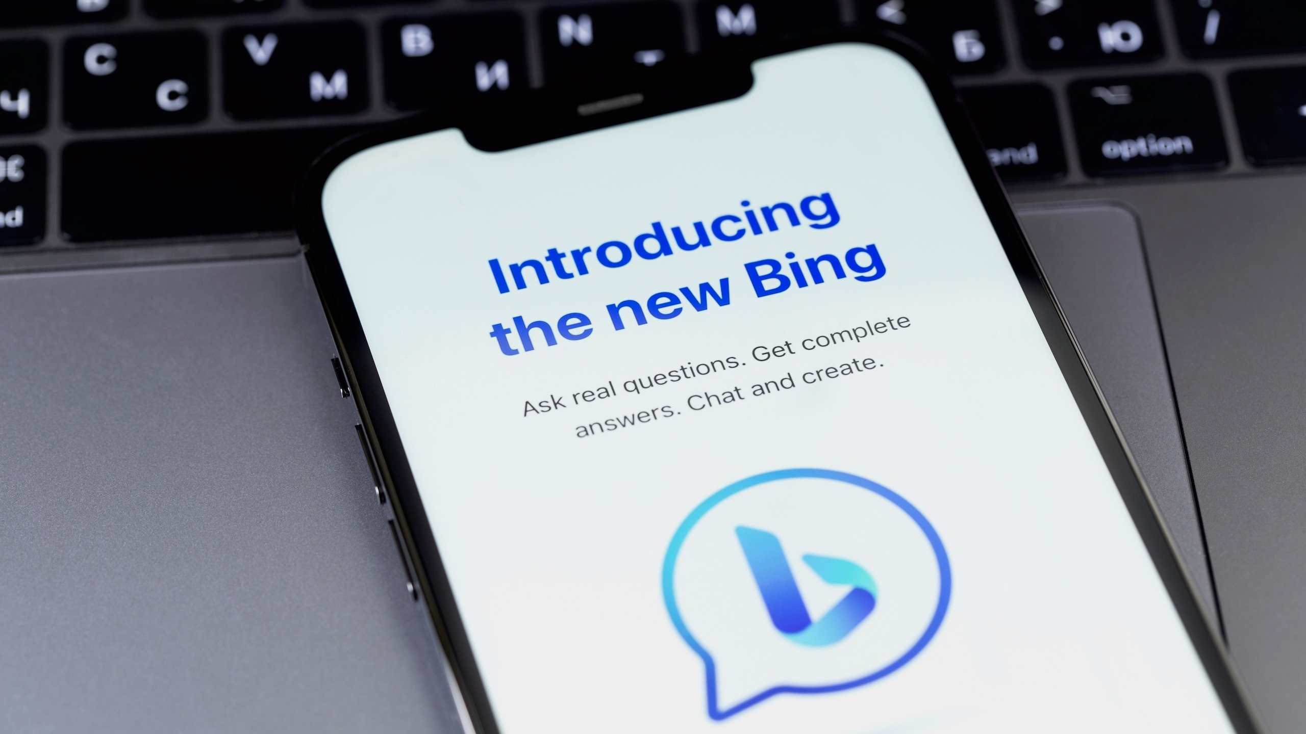 Η Microsoft ανοίγει το Bing AI Chat σε όλους, προσθέτει πρόσθετα τρίτων