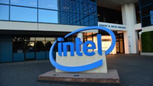 Prihaja več odpuščanj, saj bo Intelov brutalen začetek leta 2023 slabši