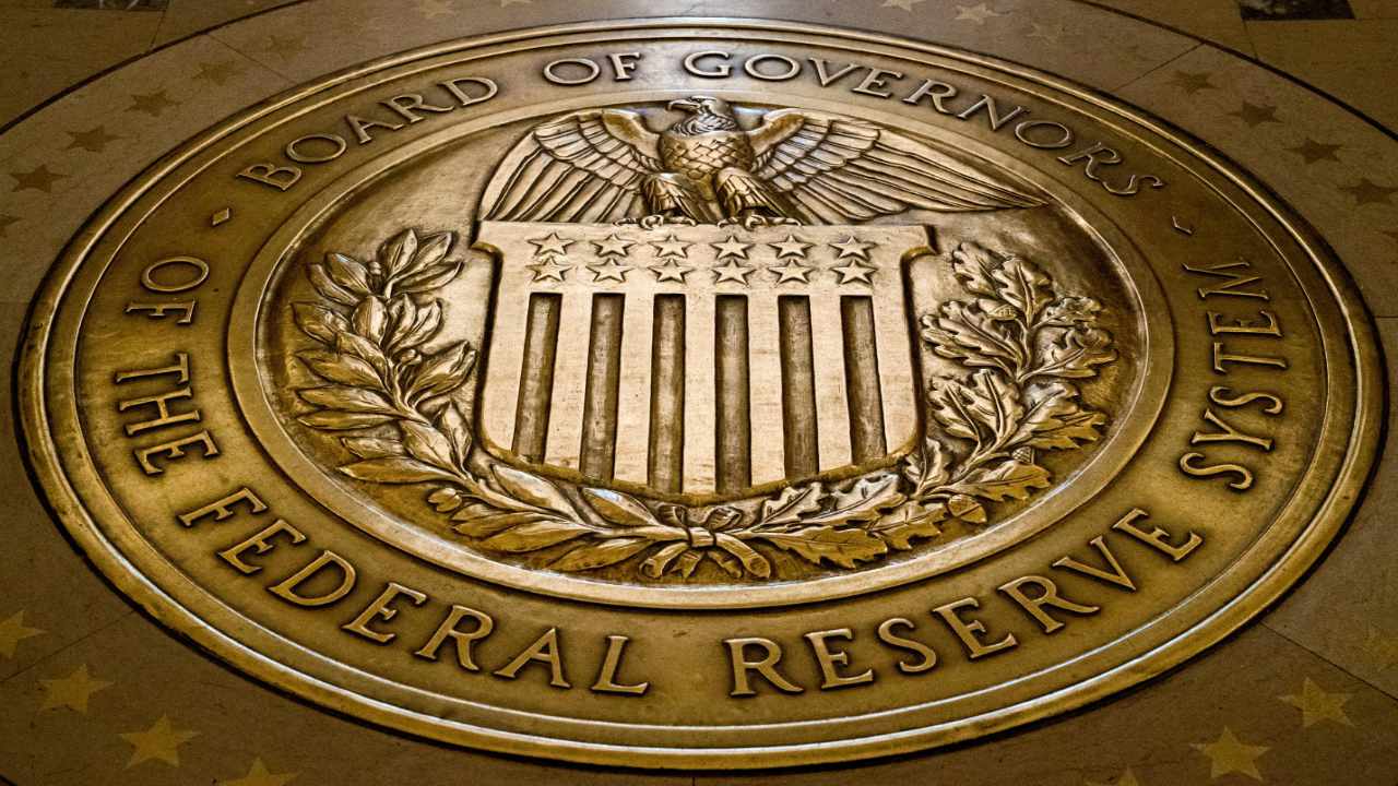Fed avslöjar 722 banker rapporterade orealiserade förluster över 50 % av kapitalet när den amerikanska bankkrisen eskalerar