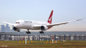 Qantas lämnar tillbaka "reservflygplan" för att återställa internationell kapacitet