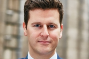 Quinn Emanuel Hires Pinsent Atty To Launch London IP Team - Law360
