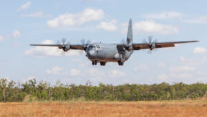 RAAF হারকিউলিস সুদান থেকে 36 অস্ট্রেলিয়ানকে সরিয়ে নিয়েছে