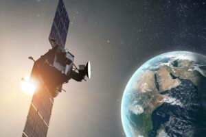 Raytheon и Lockheed будут конкурировать за наземную спутниковую систему Космических сил