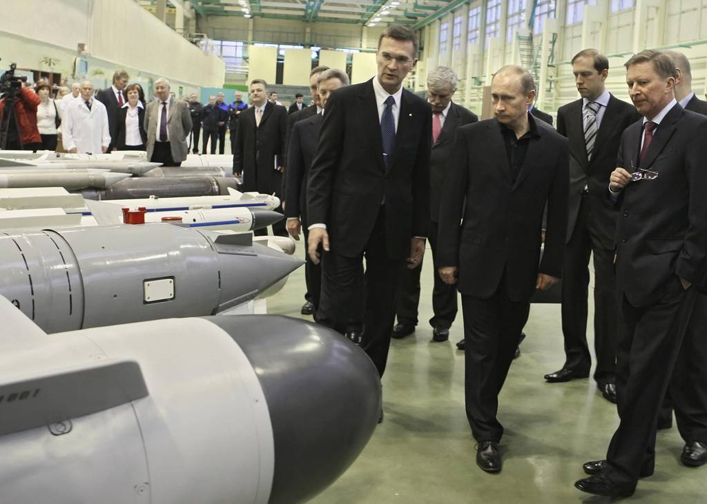 Il capo della difesa russa vuole raddoppiare la produzione di missili in tempo di guerra