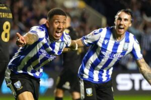 Sheffield Wednesday fullbordar största playoff-comeback