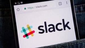 Slack για να εισαγάγετε το AI Chatbot στην εφαρμογή του Workplace