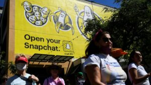Snap explores plans to let users showcase NFTs as filters