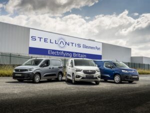 L'impegno di Stellantis per la produzione di veicoli elettrici nel Regno Unito è minacciato a causa della Brexit