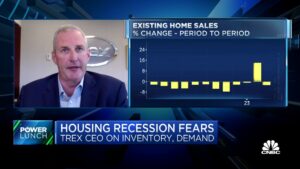 Trex CEO、住宅リフォーム部門、在庫、需要の減速について語る