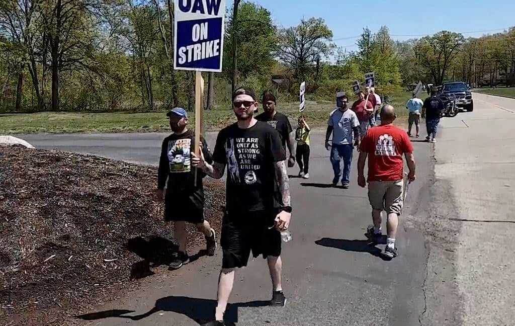 Clarios UAW strikers walking