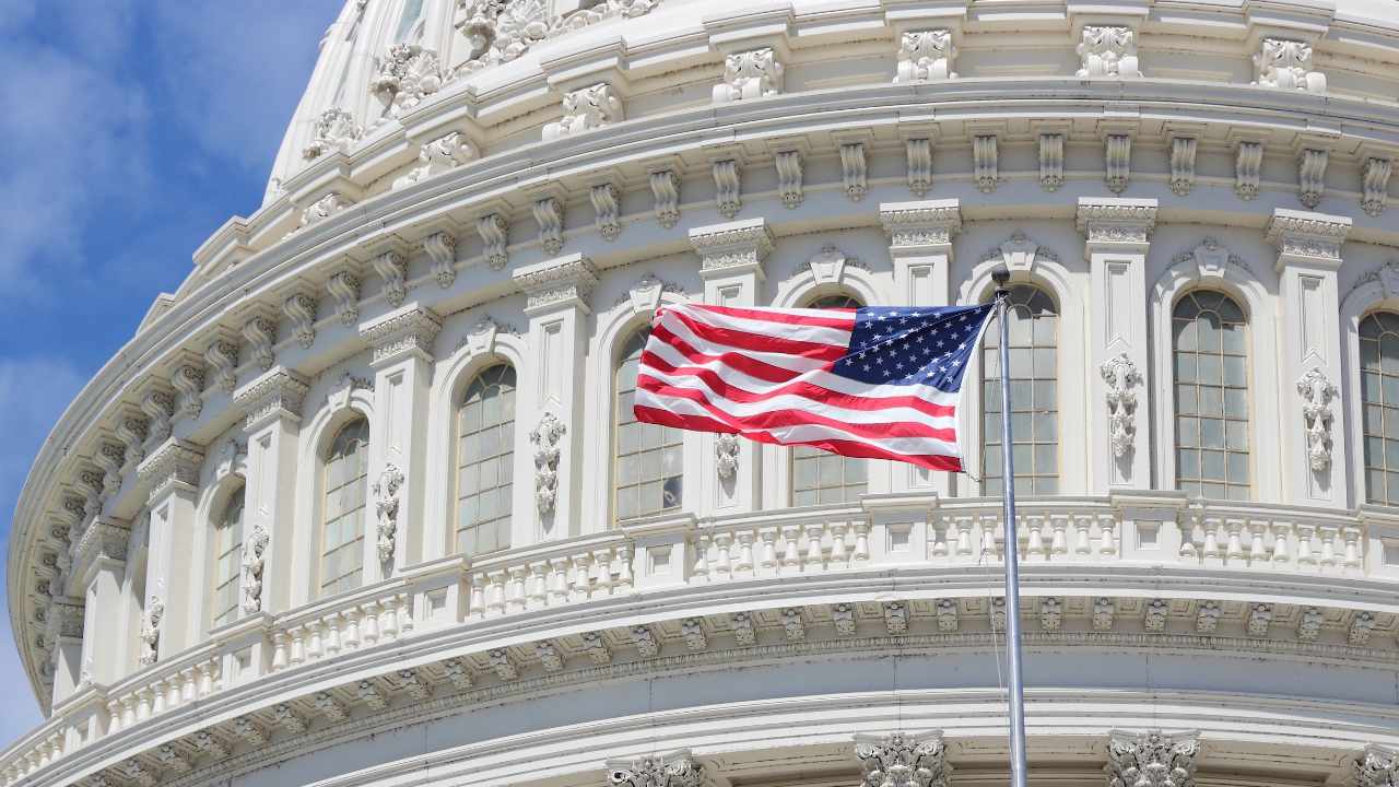 US Government Faces 'Significant Risk' of Default in June, Congressional Budget Office Warns – Economics Bitcoin News - BitcoinEthereumNews.com